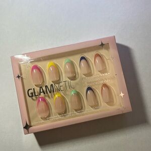 Glamnetic Press-On Nails Set